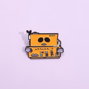 Pin Logam Kartun Grosir, Souvenir Film Seru, Merchandise Seri Robot, Bros Logam Unik, Pin Alien Lucu dari Paduan Logam - Product Image 2