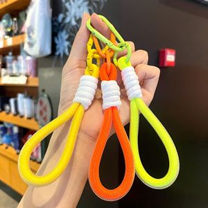 Cadeau d'entreprise <span class=keywords><strong>personnalisé</strong></span>, <span class=keywords><strong>porte</strong></span>-clés tissé à la main, <span class=keywords><strong>porte</strong></span>-clés en polyester, cordon court pour téléphone portable, <span class=keywords><strong>porte</strong></span>-clés de poignet - Product Image 2