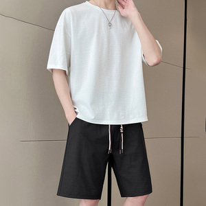 ชุดเสื้อยืดกีฬาแขนสั้นผ้าโพลีเอสเตอร์คุณภาพดี พิมพ์โลโก้ตามสั่ง สำหรับฤดูร้อน - Product Image 2
