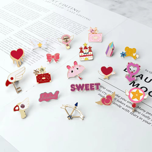 Hediye güzel karikatür büyülü sopa pembe sert emaye <span class=keywords><strong>Pin</strong></span> broş Anime rol kalp yaka çanta rozeti - Product Image 2