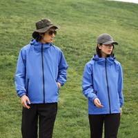 Veste de sport décontractée pour homme, légère, 100% polyester, veste softshell à capuche avec fermeture éclair, poches imperméables pour l'extérieur