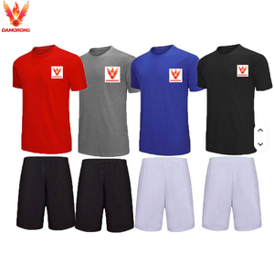 Envío Gratis, Camisetas de Fútbol Personalizadas OEM, Transpirables, de Invierno, Poliéster/Algodón, Manga Corta, Cuello Alto, Diseño Sólido, Impresión Digital - Product Image 1