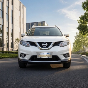 Offre Spéciale – <span class=keywords><strong>Nissan</strong></span> <span class=keywords><strong>X</strong></span>-<span class=keywords><strong>Trail</strong></span> 2017 2.5L Automatique 5 Places 4x4, VUS Familial Haute Performance à Essence, Conduite à Gauche, Prêt à l'Expédition - Product Image 4