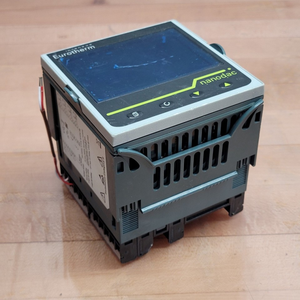 Controlador de Grabación NANODAC VH X X LRR XX TS WD XXXXX ENG Original, Nuevo, para PLC - Product Image 1