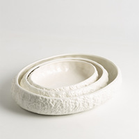 Assiette ovale en céramique faite à la main, texture gravier, porcelaine blanc cassé, plat de service pour restaurants et hôtels