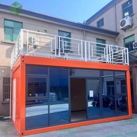 Conception moderne préfabriquée personnalisée pour atelier, entrepôt, abri de voiture et bâtiment de bureaux, mur-rideau en verre, maison préfabriquée en conteneur