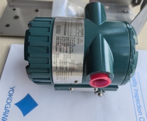 Capteur de température Yokogawa YTA710 HART 4-20mA pour usine pétrochimique, pétrole et gaz - Product Image 3