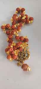 Collier Mala Rudraksha Indonésien avec Pendentif Om Trishul Plaqué Or, Perles de Prière Hindoues, Bijoux Spirituels - Product Image 2