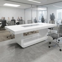 Table de réunion miniature personnalisée en Corian blanc pour 6 personnes