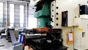 चियांग 100 सेमी अनुकूलित स्टील एंटी-चोरी स्मार्ट सुरक्षित (घर/होटल/कार्यालय)-दो डिब्बों वाई-फाई सक्षम - Product Image 4