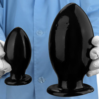 Jouet sexuel anal en TPE noir extra large Rugby - 6 tailles, 100% imperméable, matériau souple, extenseur anal pour masturbation en extérieur