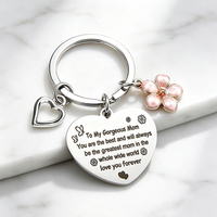 Porte-clés Cœur en Acier Inoxydable pour Femme, Gravé avec des Mots Chaleureux, Breloque Fleur Rose Cœur Creux, Cadeau pour Maman, Vente en Gros