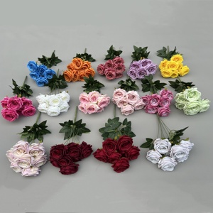 Nouveau design <span class=keywords><strong>de</strong></span> buissons <span class=keywords><strong>de</strong></span> fleurs Rosa Bouquet <span class=keywords><strong>de</strong></span> fleurs <span class=keywords><strong>de</strong></span> roses artificielles en soie pour bouquet <span class=keywords><strong>de</strong></span> mariée <span class=keywords><strong>de</strong></span> mariage - Product Image 1