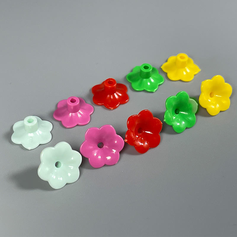 10 flores de trompeta [color aleatorio]