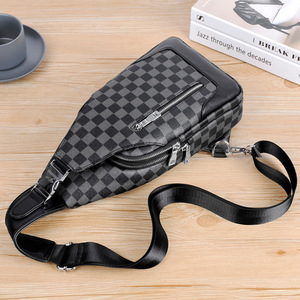 <span class=keywords><strong>2025</strong></span> Dusen Người Đàn Ông Của Thời Trang PVC Kangaroo Ngực Túi Dây Kéo Đóng Cửa Crossbody Vai Ba Lô Cho Cross-Biên Giới Sử Dụng - Product Image 2