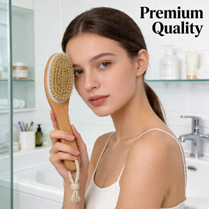 Badebürste mit Eigenem Logo, Langem Holzgriff und Natürlichen Borsten, Körperpeeling-Bürste mit Aufhängeseil für die Dusche - Product Image 1