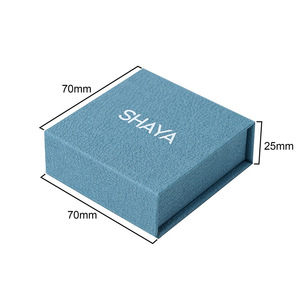 صندوق هدايا فاخر مخصص مع طباعة الشعار وإغلاق مغناطيسي من الورق الصلب للهدايا المميزة - Product Image 2