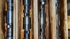 Los nuevos motores diésel Cat para generadores eléctricos 3508, 3512, 3516, 106-4586 tienen árboles de levas 452-2501, 452-2502, 452-2503, 3512B. - Product Image 2