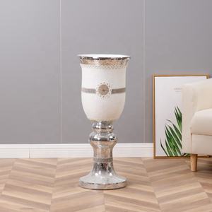 Européenne Moderne <span class=keywords><strong>D</strong></span>écor À La <span class=keywords><strong>Maison</strong></span> Personnalisé Pas Cher Grande Taille En Fiber De Verre <span class=keywords><strong>Vase</strong></span> pour Hôtel Restaurant - Product Image 1