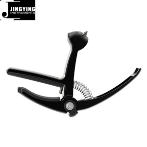 2024 Jingying Musique Guitare Accessoires, Vente en gros 5 en 1 Multifonctionnel Guitare Capos avec Coupe-Corde/Pin Extracteur/Pick Holder - Product Image 2