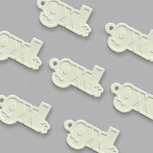 Phổ Biến Thân Thiện Với Môi 400G Trắng Tráng Giấy In Quần Áo Treo <span class=keywords><strong>Tag</strong></span> Cá Nhân Logo Nổi Cho Túi Xách Hàng May Mặc Giày United - Product Image 2