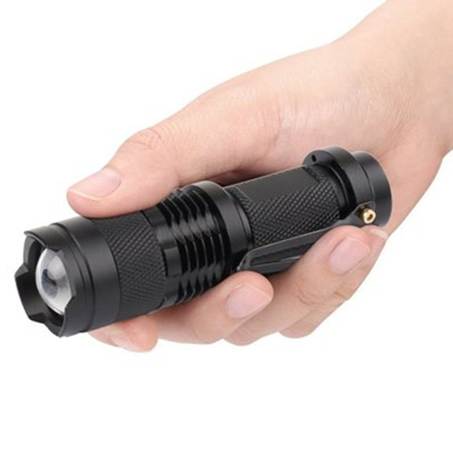 2021Selling Goods Portable Pocket Clip Zoomable Customized Tactical Mini Led Torch Flashlight