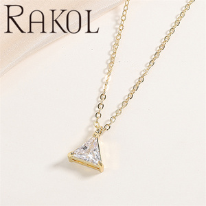 Collana Rakol NP6021 in Acciaio Inossidabile Minimalista con Triangolo e Zirconi, Placcata Oro 18K, Ciondolo Geometrico con Diamanti CZ, <span class=keywords><strong>Terza</strong></span> Collezione Donna - Product Image 3