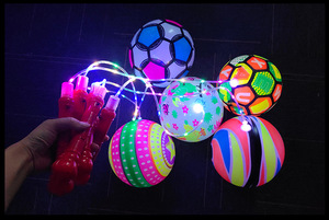 Nouvelle Grande <span class=keywords><strong>Balle</strong></span> Rebondissante Lumineuse LED pour Enfants, <span class=keywords><strong>Balle</strong></span> de Football Flottante Mignonne, Jouet Amusant, Cadeau - Product Image 6