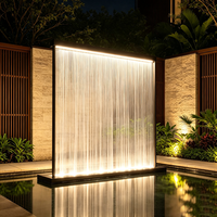 Fontaine cascade à rideau d'eau éclairée par LED, design à recirculation pour villa, cour, entrée d'hôtel, aménagement extérieur