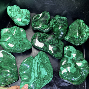 אבן מלכיט טבעית מלוטשת באיכות גבוהה, קריסטל ירוק, אבן מרפא לעיצוב הבית - Product Image 4