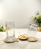 Vente en gros de pots à bougies au design OEM, coupelles à bougies modernes à texture côtelée, coupelles à cire en verre borosilicate de haute qualité