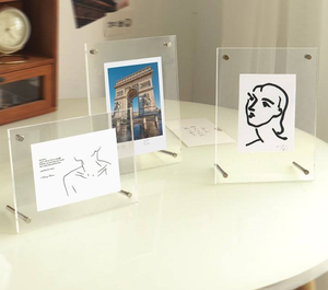 Support d'affichage magnétique transparent en métal sur pied avec cadre en acrylique pour table, idéal pour la maison, le bureau ou comme présentoir de bureau en acrylique - Product Image 3