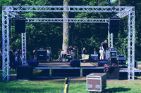 Plateforme Scénique Industrielle en Aluminium 4x8 pi, Scène Extérieure, Podium pour Concerts, Événements et Mariages