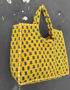 Sac fourre-tout matelassé en coton fait main, imprimé artisanal, pour voyage, shopping, sac à bandoulière pour femme - Product Image 4