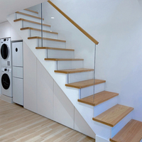 Escalier en bois L Escaliers droits Garde-corps en verre avec armoire de rangement Meuble à chaussures de salon sous les escaliers