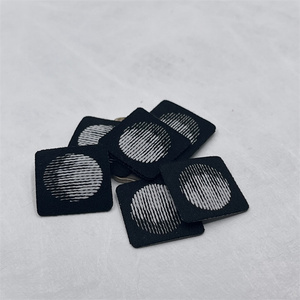Etiqueta de Cuidado para Ropa de Poliéster, Etiqueta NFC Impresa Lavable con Pin de Seguridad - Product Image 5