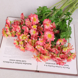Fleurs artificielles Ruilisi, marguerites en soie, branche unique, décoration de mariage, décoration de la maison, bouquet à 5 têtes - Product Image 1