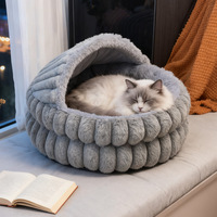 Geschlossenes Rundes Donut-Haustierbett für Hunde und Katzen Waschbare Muschelförmige Katzenhöhle