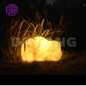 Lampe LED 3D personnalisée en forme de pierre, étanche IP65, en résine et fibre de verre, pour aménagement extérieur, jardin, pelouse, décorations de vacances - Product Image 1