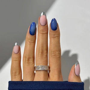Ongles artificiels de luxe personnalisés bleu et argent, design chromé, en gros, en gel souple amande, style français, pour l'hiver, à presser - Product Image 1