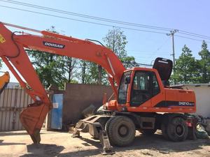 รถขุดใช้แล้ว Doosan รถขุดตีนตะขาบ DH220 DH210สภาพการทำงานที่ดี - Product Image 5
