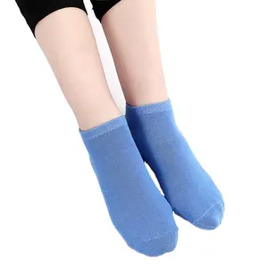 中国供应商穆鲁2023设计批发儿童袜定制无精打采男袜女棉瑜伽袜