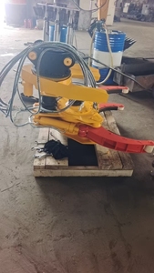 Vibrateur de récolte hydraulique RSBM pour arbres, avec moteur, pour vergers de noix, d'olives et de noix de Grenoble - Product Image 5