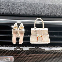 Diffuseur d'arômes artisanal en forme de sac de luxe pour grille d'aération de voiture, ornement décoratif pour voiture, France, Suisse