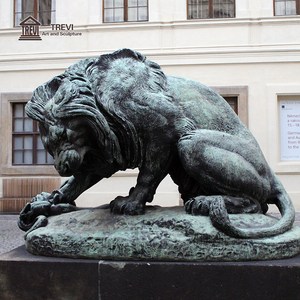 Estatua de León y Serpiente de Bronce Fundido TREVI |   Escultura de Animales Salvajes de Estilo Animalier, Fundida por la Método de la Cera Perdida, para Decoración de Jardines y Propiedades Exteriores - Product Image 5