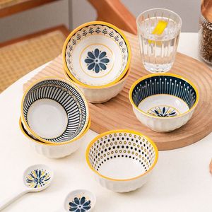 Ciotola per riso in ceramica da 4,5 pollici con design <span class=keywords><strong>a</strong></span> rilievo in stile scandinavo, una ciotola creativa e unica per uso domestico. - Product Image 3