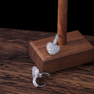 Orecchini con cuore intarsiato per donna, eleganti, dolci, alla moda, gioielli per l'uso quotidiano - Product Image 4
