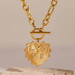 Bán buôn Châu Âu Mỹ thép không gỉ của phụ nữ trái tim tình yêu mặt dây chuyền vòng cổ Zircon vàng-màu mạ chuỗi xương đòn cho - Product Image 2