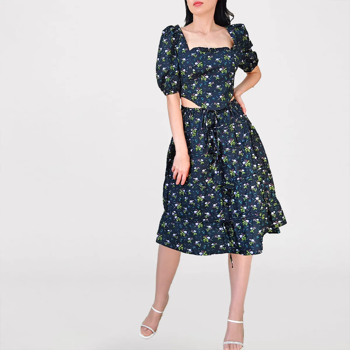 Gaun lipit punggung terbuka lengan pendek wanita, gaun hitam motif bunga musim gugur dua potong rok dan atasan tube untuk wanita