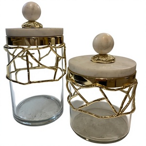 Frasco de Vidrio Moderno de Lujo para Almacenamiento con Tapa de Mármol, Marco de Metal Dorado, Forma Cilíndrica, Recipiente Hermético para Alimentos, Uso en la Cocina - Product Image 1